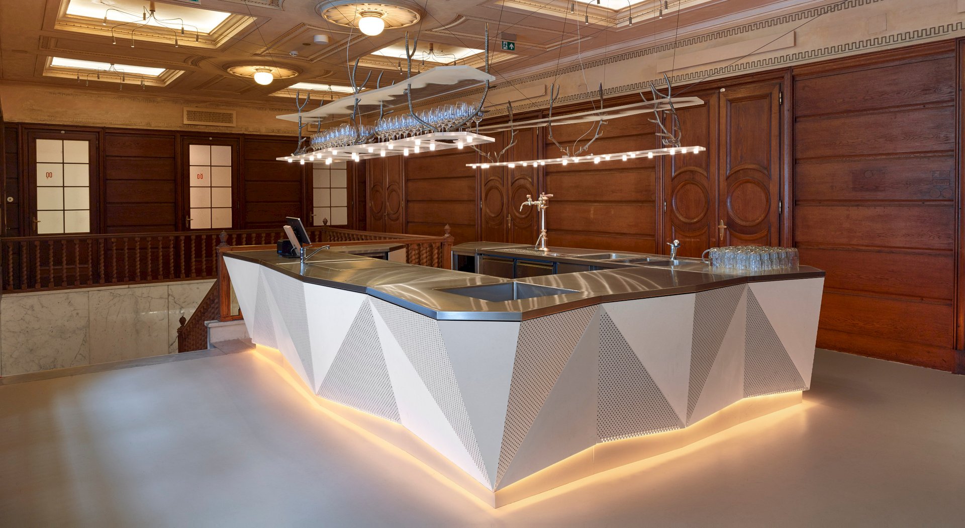 Salonky@Červený Jelen