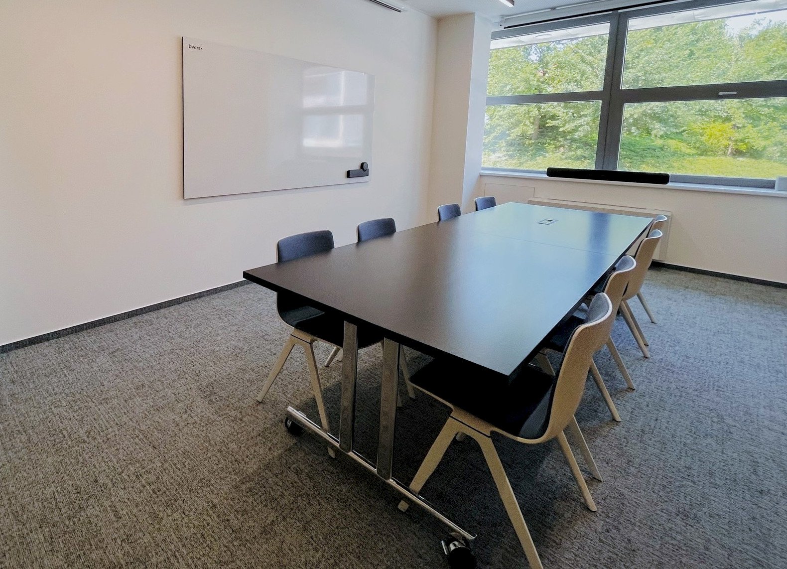 Zasedací místnost Dvořák@FLEKSI Budova B
