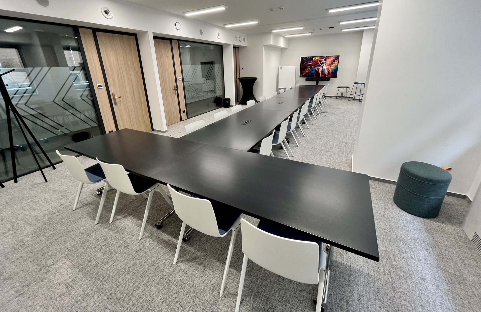 Zasedací místnost Lada@FLEKSI Budova B