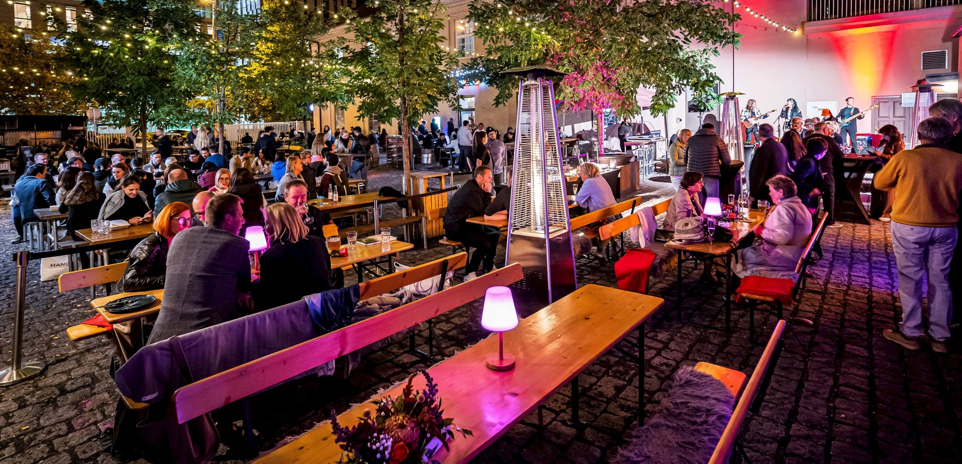 Dvorek Dva Kohouti@Terminál Karlín