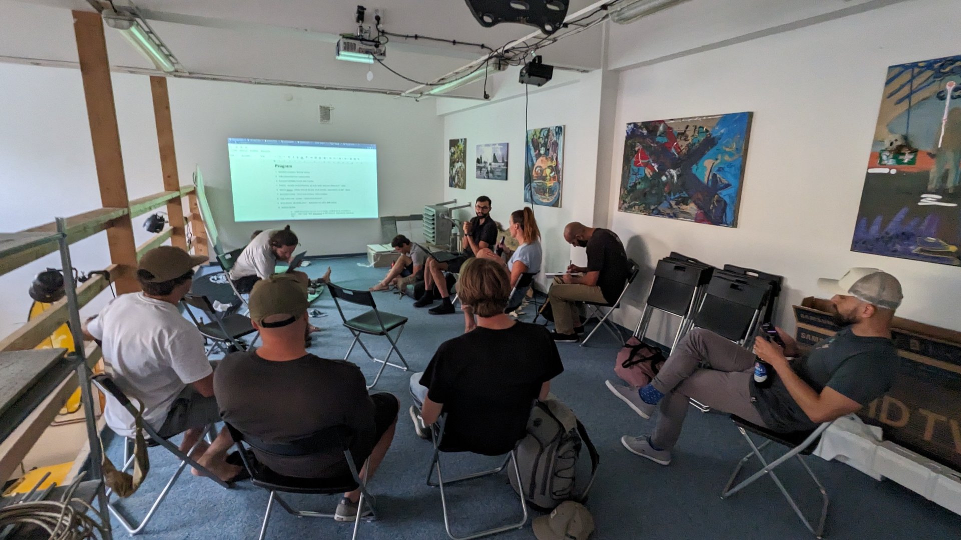 Galerie v loděnici@Vlny Štvanice