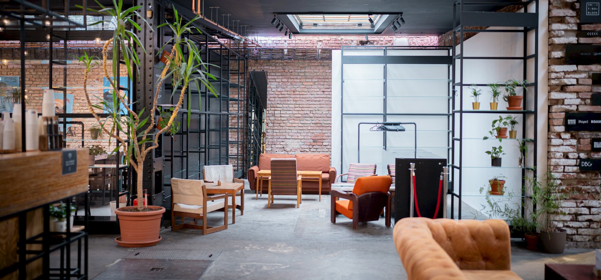 Pop-up Store@VNITROBLOCK