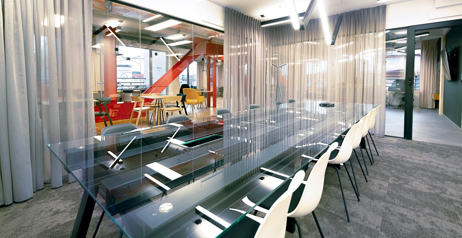 Red Beam - meeting room@Zenwork Praha