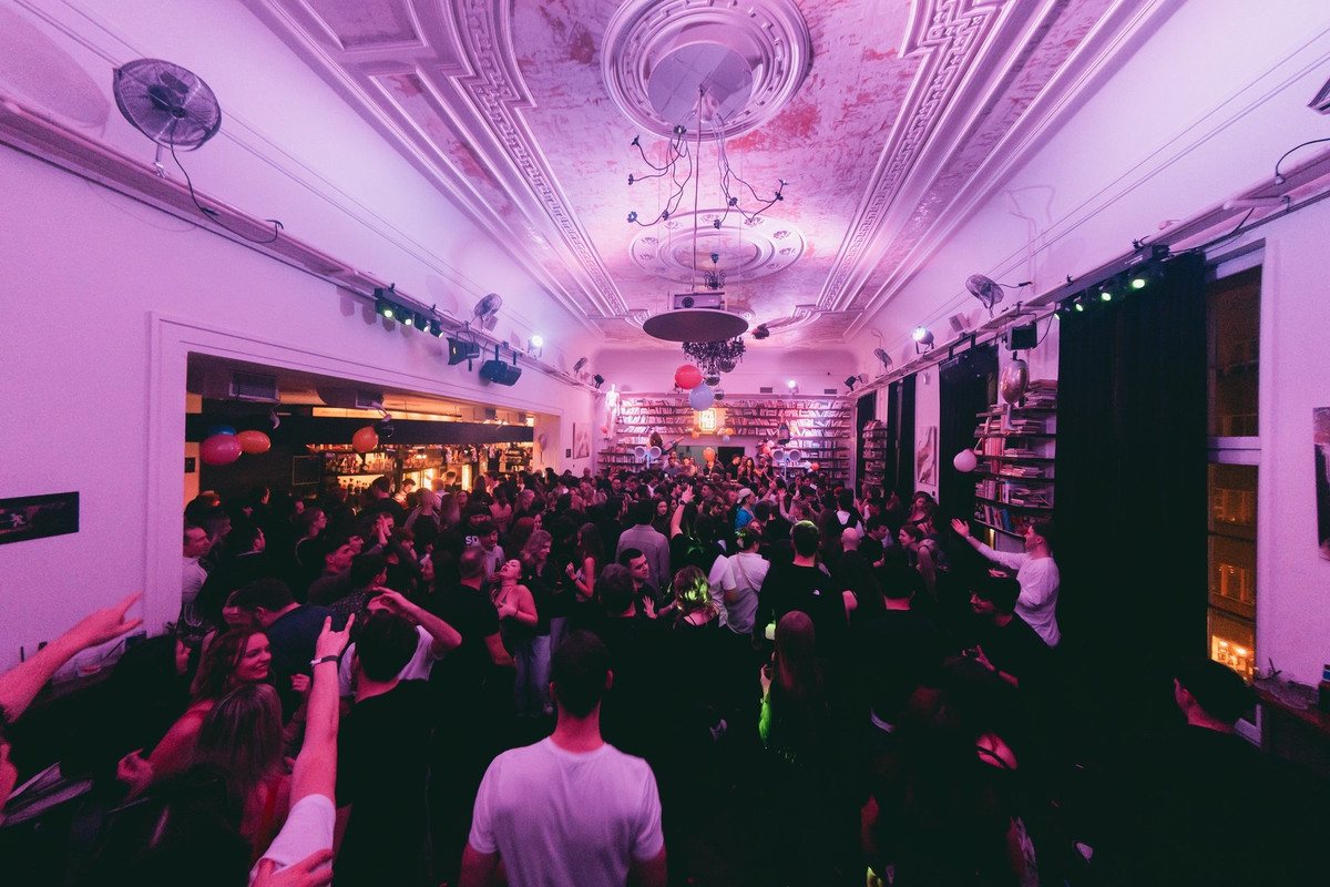 2. Patro (také Klubovna 2. Patro) - obrázek 1