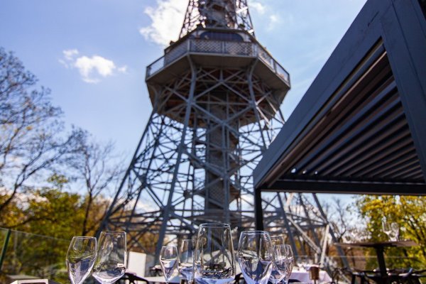 A la Petite Eiffel - náhled 25