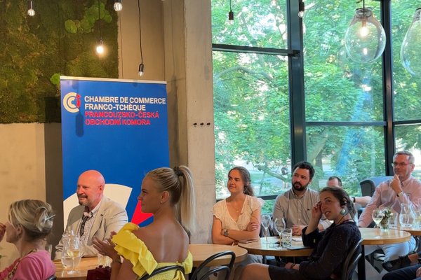 A la Petite Eiffel - náhled 26