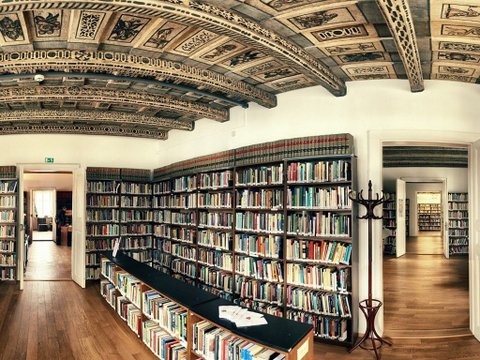 Anglo-americká vysoká škola - náhled 3