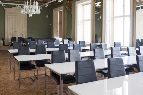 Anglo-americká vysoká škola - náhled 12