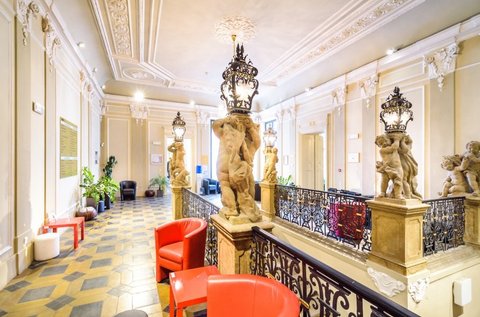 Anglo-americká vysoká škola - náhled 24