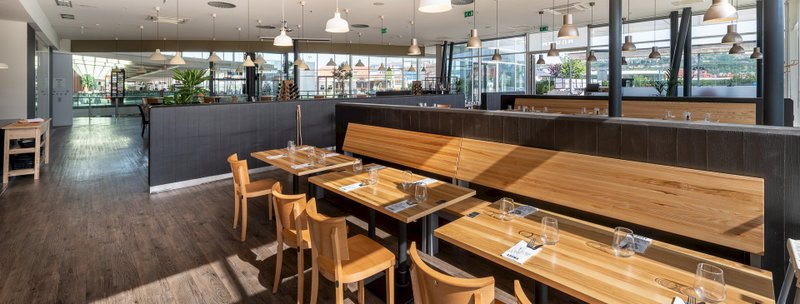 Restaurace AROMA Harfa - obrázek 1