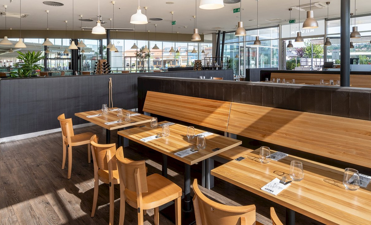 Restaurace AROMA Harfa - obrázek 1