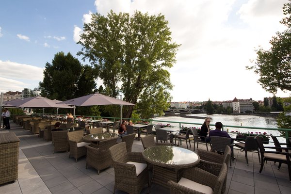 Art Restaurant Mánes - náhled 3