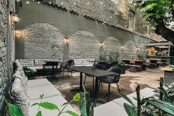 Arthur's - náhled 2