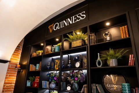 Arthur's - Guinness salónek - náhled 20