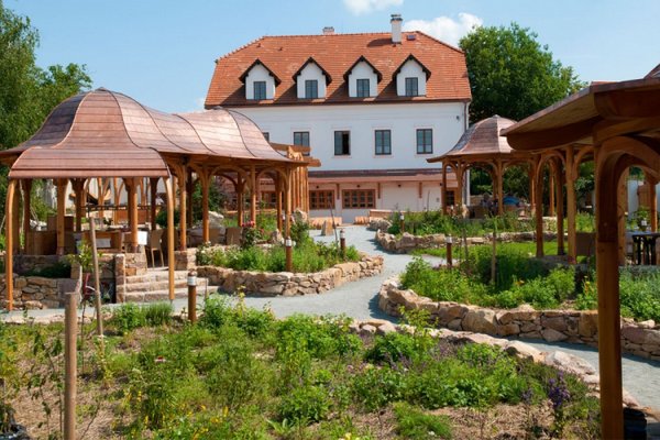 Restaurace Babiččina zahrada - náhled 7