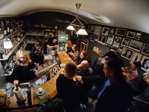 Bar Behind the Curtain - náhled 4