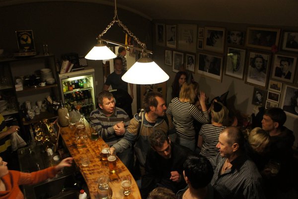 Bar Behind the Curtain - náhled 5