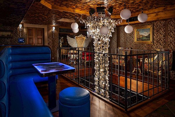 Bar & Klub Zlatý Strom - náhled 14