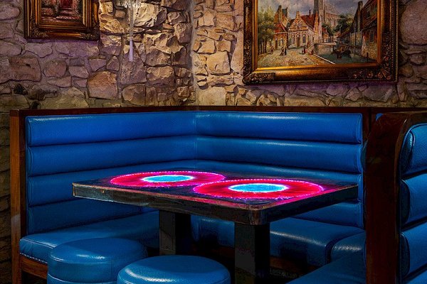 Bar & Klub Zlatý Strom - náhled 20