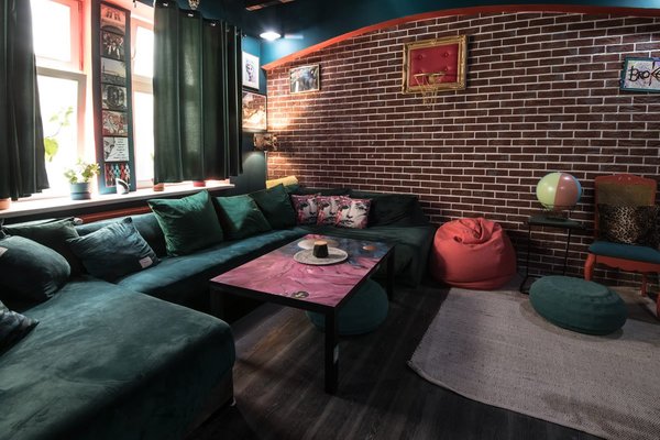 Brix Bar and Hostel - náhled 9