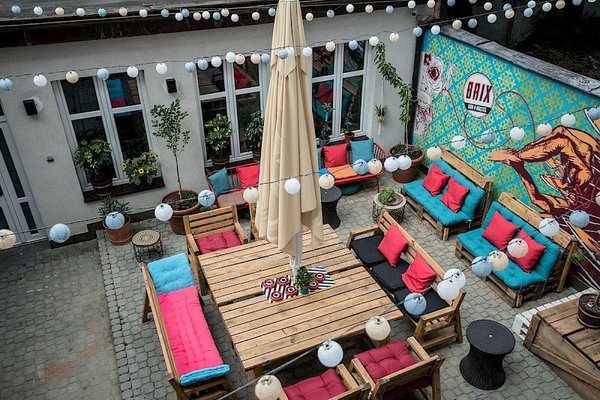 Brix Bar and Hostel - náhled 12