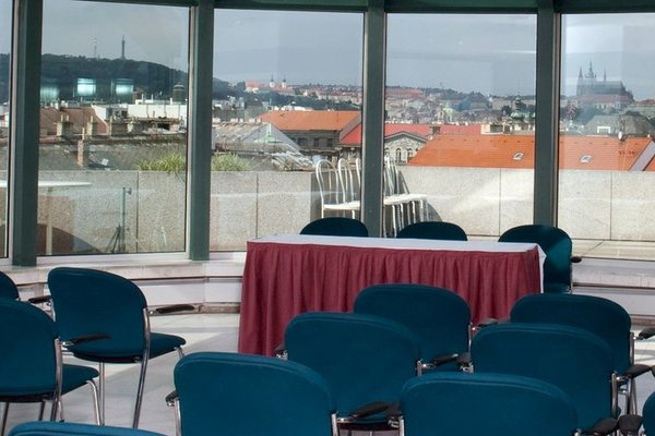 Salonek Club@Prostory Autoklubu České republiky - náhled 1