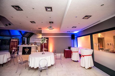 Prostory Autoklubu České republiky - Salonek Club - náhled 10