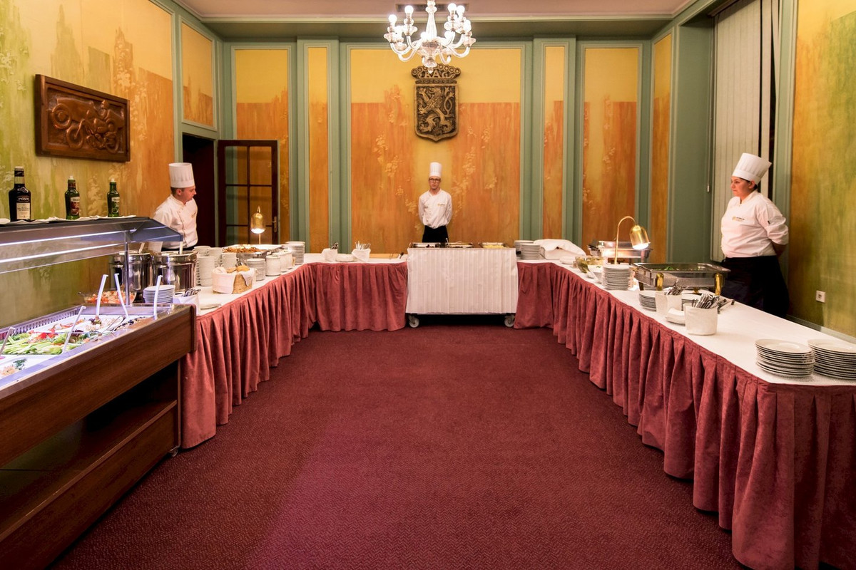 Salonek Laurin & Klement@Prostory Autoklubu České republiky - obrázek 1