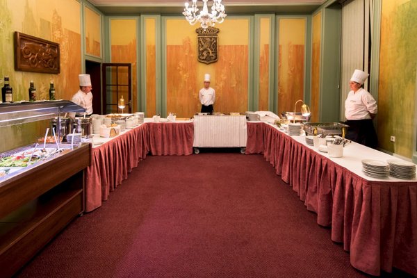 Salonek Praga@Prostory Autoklubu České republiky - náhled 1