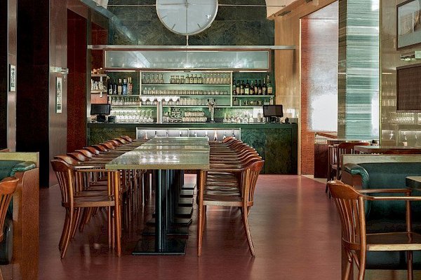 Kavárna Slavia - náhled 8