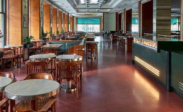 Kavárna Slavia - náhled 10