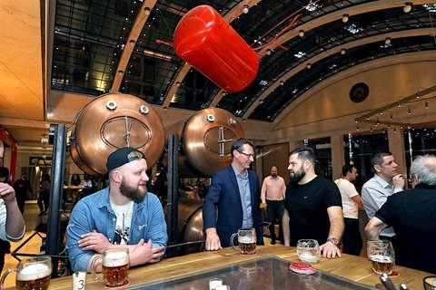 Červený Jelen - Banka - náhled 14