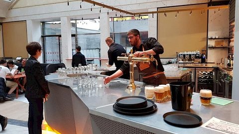 Červený Jelen - Banka - náhled 15