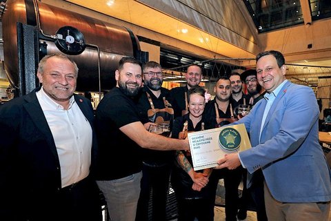 Červený Jelen - Banka - náhled 17