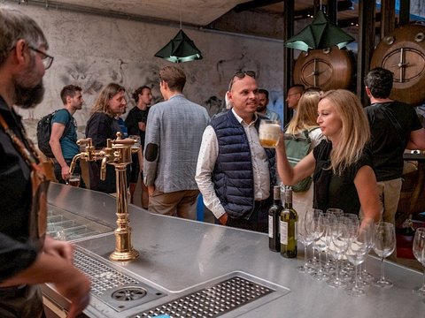 Červený Jelen - Klubovna - náhled 6