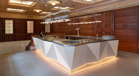 Červený Jelen - Salonky - náhled 1