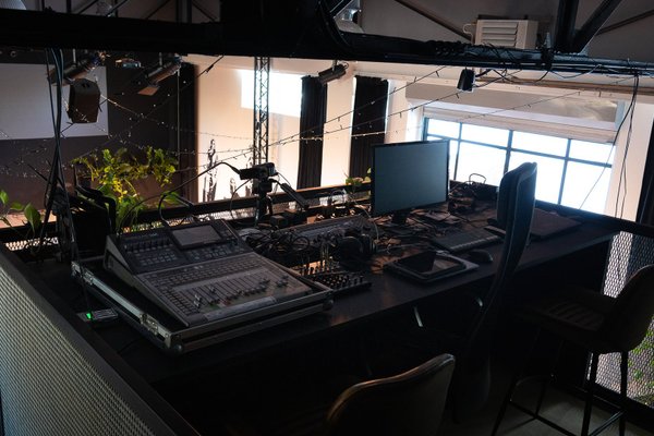 Crowd Cafe - náhled 14