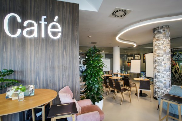 Dancing House Café - náhled 12