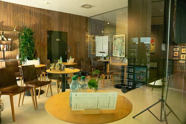 Dancing House Café@Dancing House Hotel - náhled 6