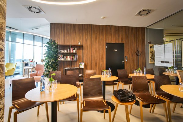 Dancing House Café@Dancing House Hotel - náhled 12