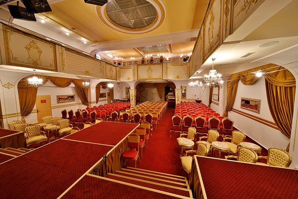 Divadlo Apollo - náhled 12