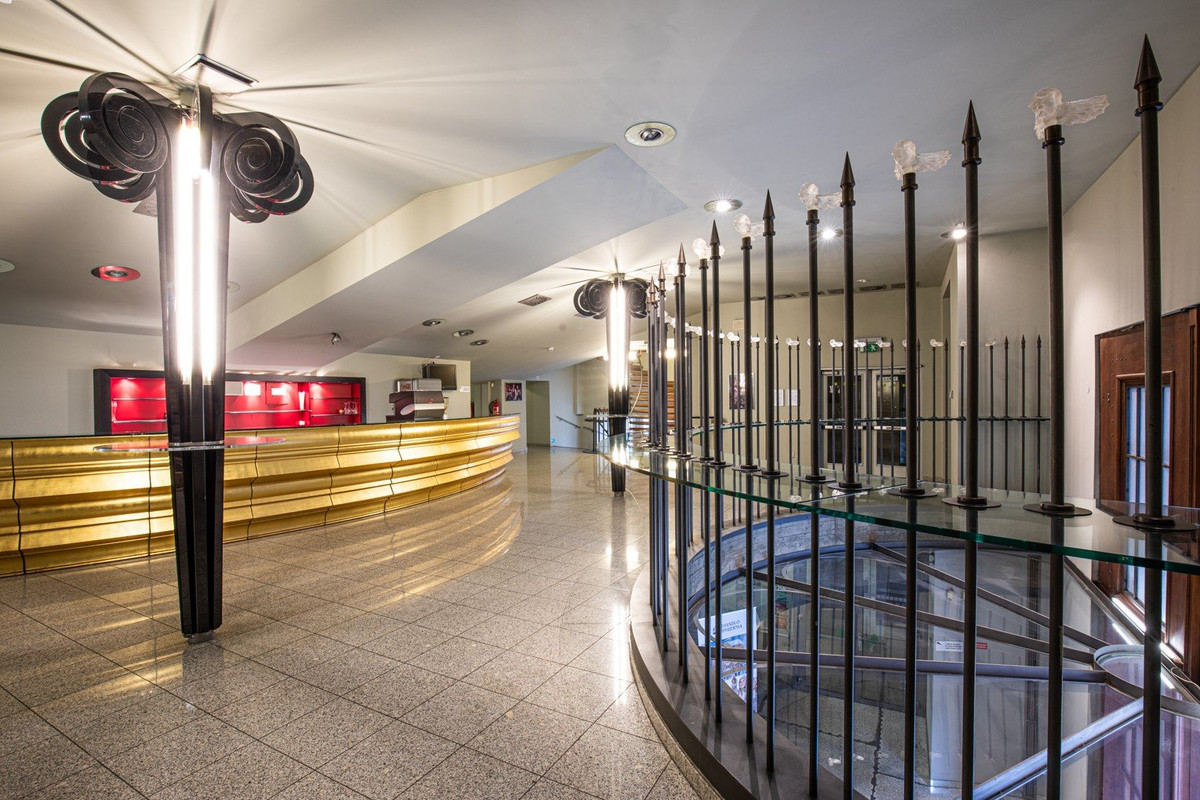 Bar 1. patro@Divadlo Hybernia - obrázek 1