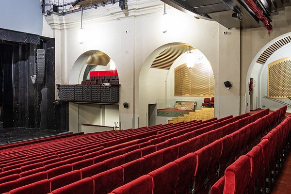 Foyer Divadla Hybernia@Divadlo Hybernia - náhled 3