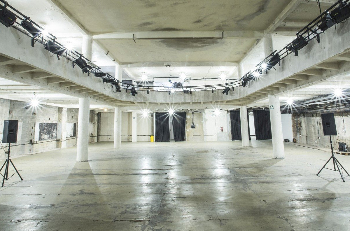 Divadlo X10 - obrázek 1