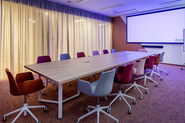 Zasedací místnost Tesla@FLEKSI Beta - náhled 1