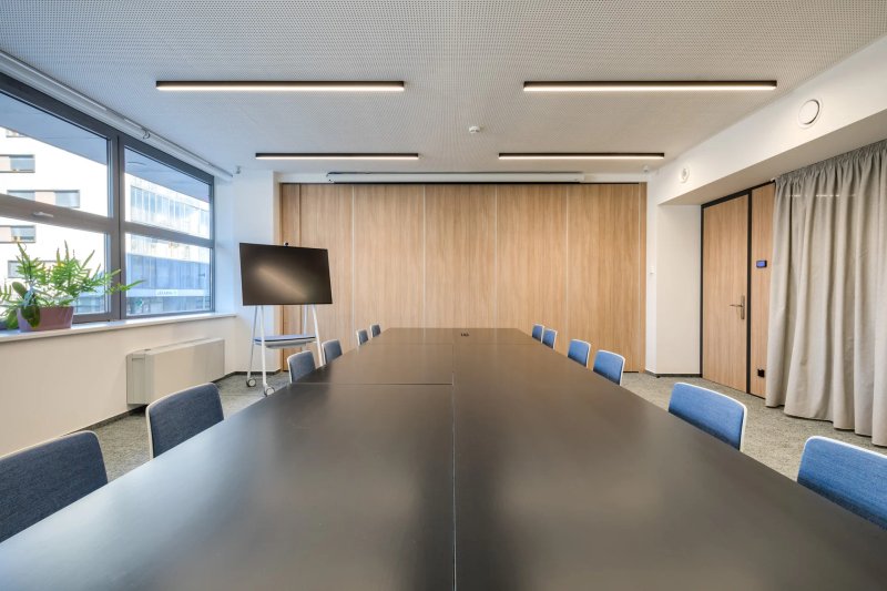 FLEKSI Budova B - Zasedací místnost Havel