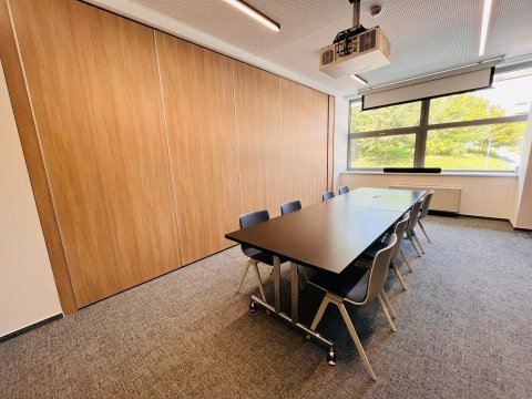 FLEKSI Budova B - Zasedací místnost Mucha - náhled 1