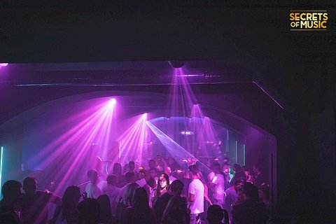 FU Club Prague - náhled 16