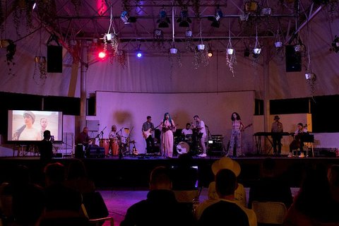 Gauč na Výstavišti - náhled 6