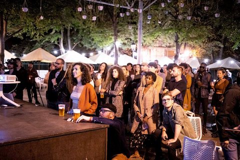 Gauč na Výstavišti - náhled 8